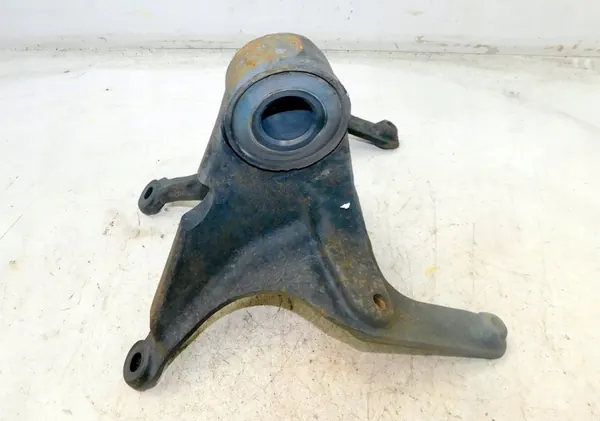 OEM A9603179809 ohjaamon kiinnike oikea puoli image 3