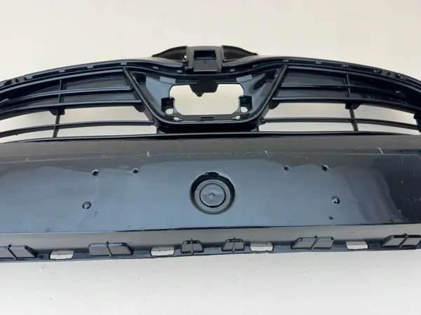 Grille avant Toyota Yaris IV OEM 53111-K0020 image 10