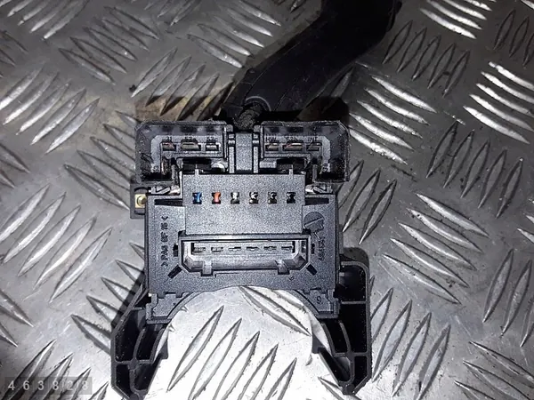 VW Passat 1998 Strömbrytare 4B0953503E image 4