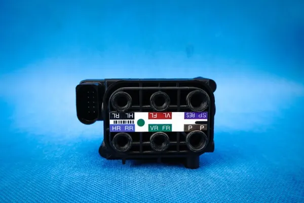 Unidade de válvula pneumática OEM 4H0616013A para Audi A6/A7/A8 image 2