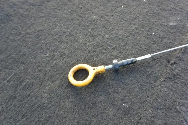 Nissan Patrol ZD30 motoroliepeilstok OEM image 4