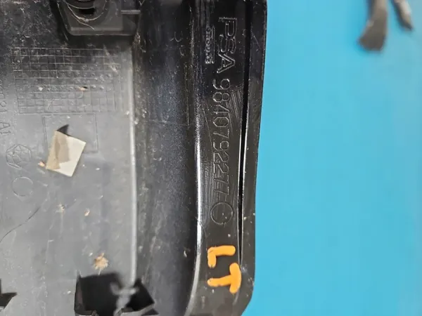 OEM 9840792277 Salpicadero Trasero Izquierdo para Opel Grandland image 8