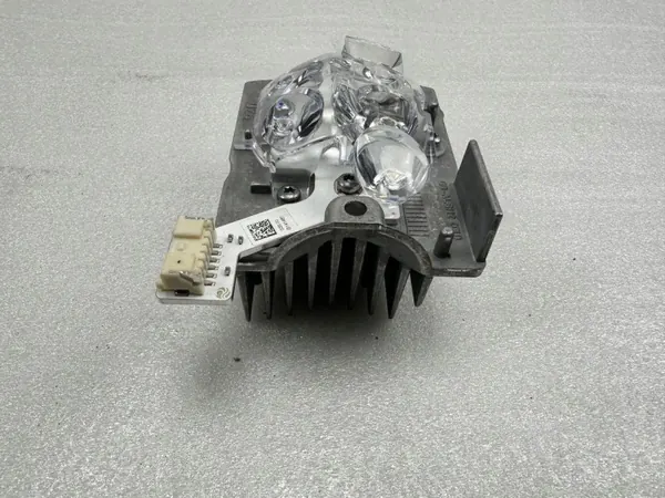 Pièce Phare Mercedes-Benz OEM 005800 - Occasion image 4