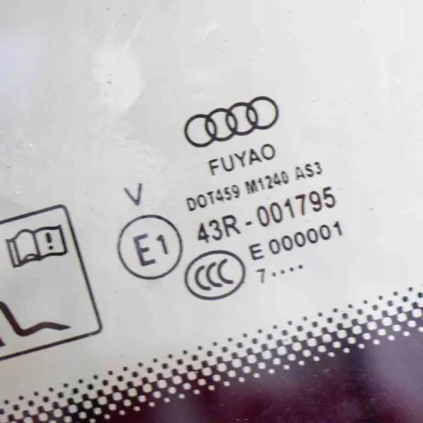 Gebrauchte Audi OE Heckscheibe rechts OEM 8W5845298E image 7