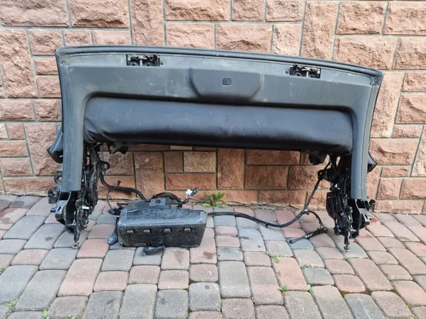BMW 8 M8 G14 F91 Soft Folding Roof Complete Pump image 2