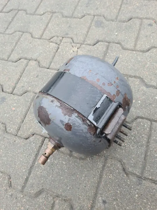 Ilmasäiliö 6L OEM 20579593 Volvo FL 6 00-06 image 3