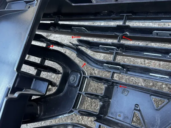Dodge RAM 1500 IV Jäähdyttimet OEM 5UQ48SZ0AB - Kromi image 10