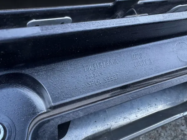 Dodge RAM 1500 IV Jäähdyttimet OEM 5UQ48SZ0AB - Kromi image 6