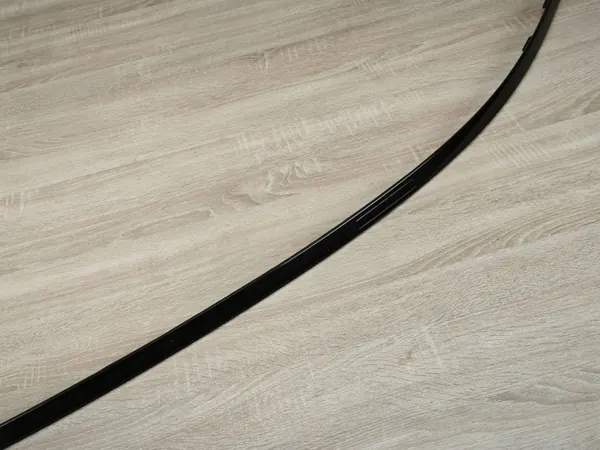 Moldagem de teto esquerda OEM 7433733 para BMW G30 - Safira Negra image 3
