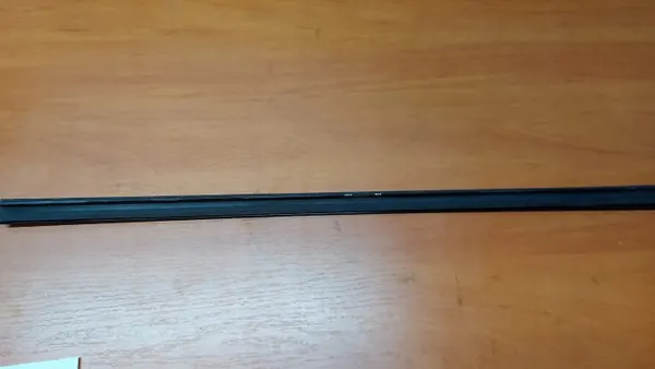 Junta para-brisa esquerda dianteira OEM 7045447 BMW 5 E60/E61 image 5