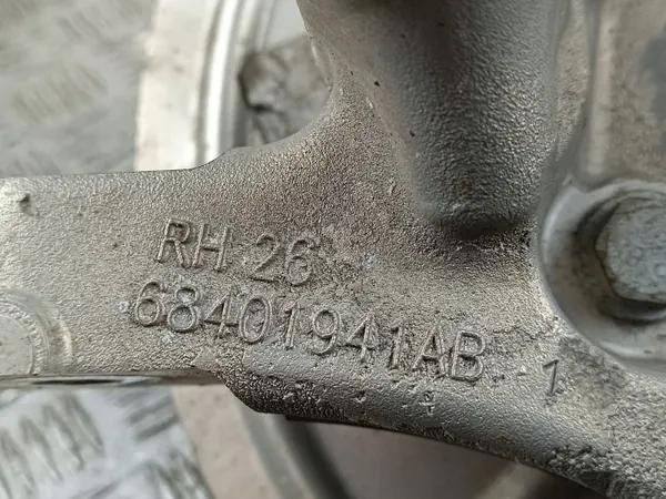 Jeep Hinterradnabe OEM 68401941AB - Gebraucht image 8