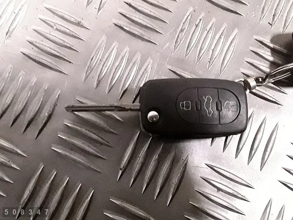 Sytytyskytkin Audi A6 C5 (2002) OEM 4B0905851F image 7