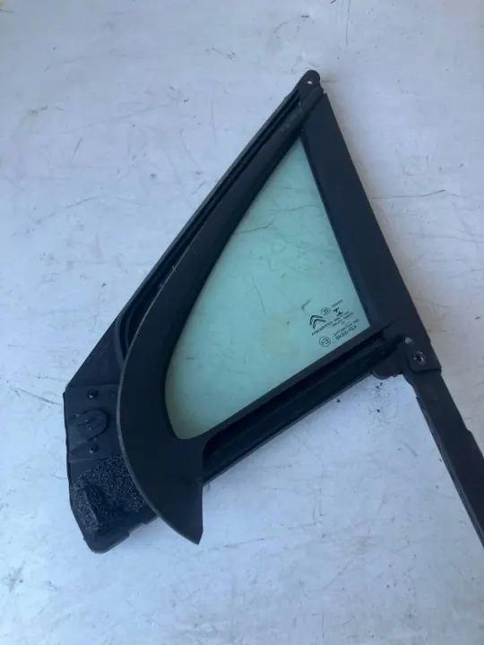 OEM SZYBA TRÓJKĄT DRZWI PRAWY PRZÓD CITROEN C3 III 20ROK image 3