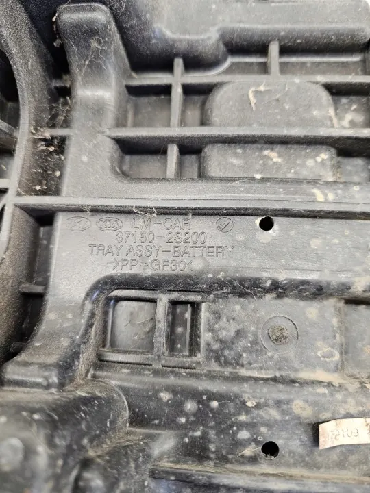 Base de bateria Hyundai OEM 371502S200 para IX35 1.7 CRDI image 5