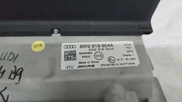 Navigatiescherm Audi A4 B9 S-Line OEM 8W2919604A image 7
