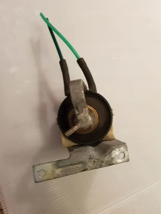 Válvula de calefacción OEM 1078001075 Mercedes W116/R107 image 4
