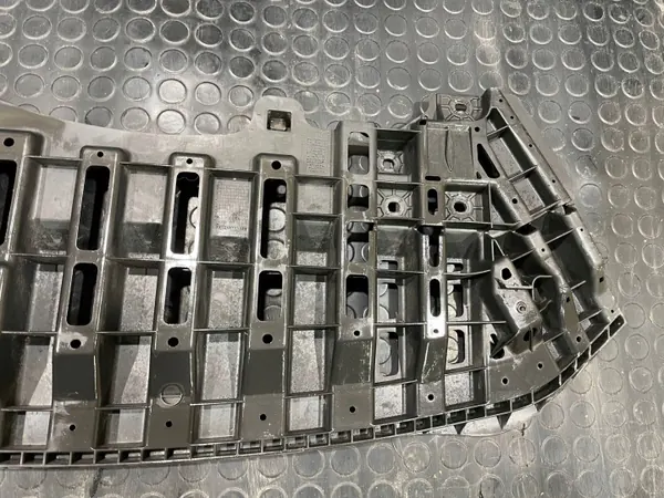 OEM 52618-0H030 Escudo dianteiro para Toyota Aygo II image 6