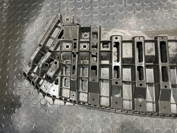 OEM 52618-0H030 Escudo dianteiro para Toyota Aygo II image 8
