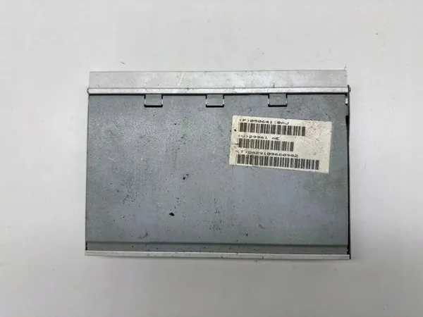 Dodge Caliber Vahvistin OEM 05064118AJ 2.0L Diesel image 2