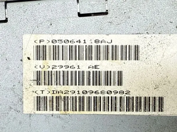 Dodge Caliber Vahvistin OEM 05064118AJ 2.0L Diesel image 3