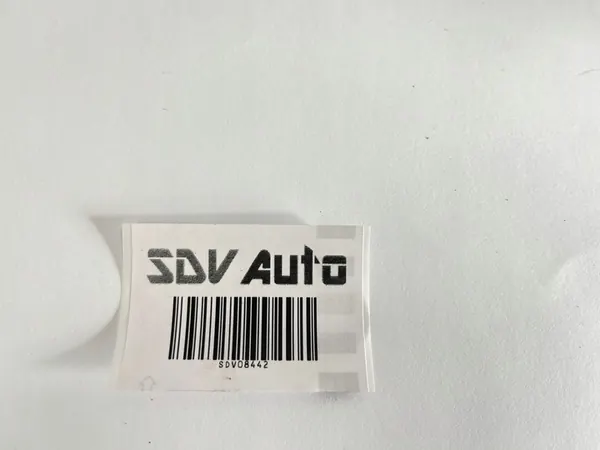 Ilmansuodattimen kiinnityspultit Mercedes W124 280 320 image 9