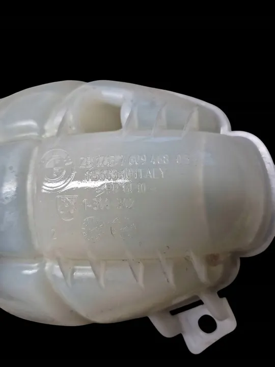 Kühlmittel-Ausgleichsbehälter für BMW 3 F30 F35 F31 7809468 image 5