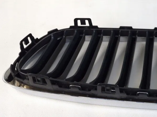 BMW 2 F22 F23 Right Kidney Grille Original M-Sport OEM image 4