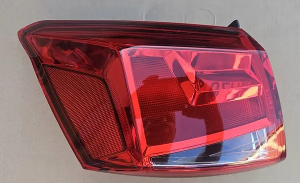 Lámpara trasera izquierda Seat Arona 6F9945095B image 2