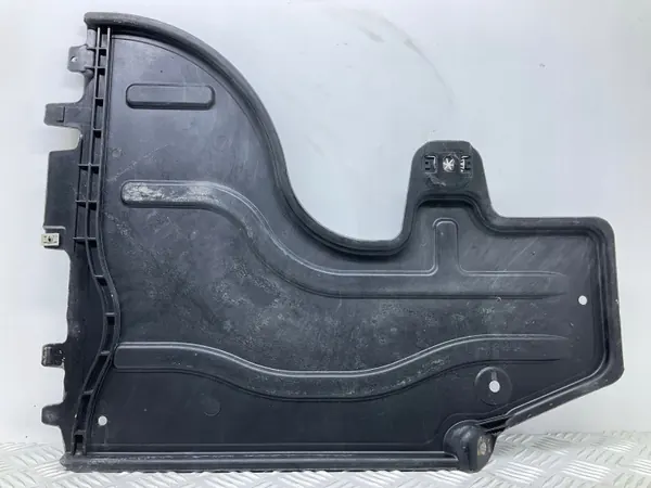 Skoda Octavia Mk3 taka-aluspeite OEM 5Q0825206J image 5