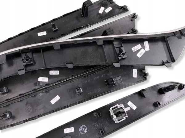 Juego Molduras Puerta Audi A4 B8 OEM 8K0863305 image 10