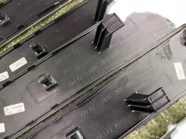 Juego Molduras Puerta Audi A4 B8 OEM 8K0863305 image 8