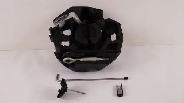 VOLVO V90 Insert Styrofoam Compartiment Outils 31362300 image 1