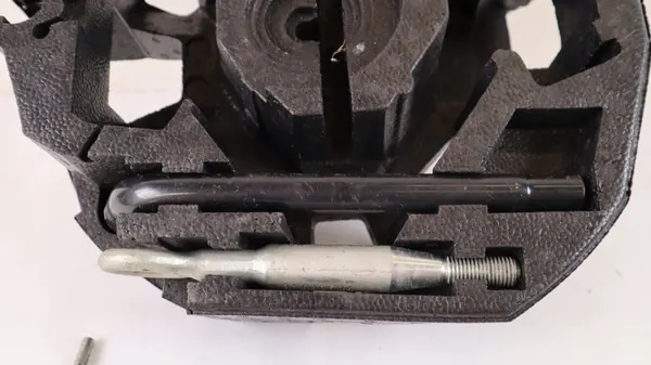 VOLVO V90 Insert Styrofoam Compartiment Outils 31362300 image 3