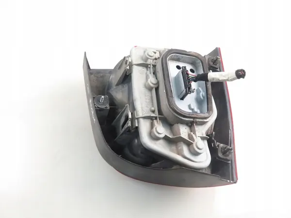 Luz trasera derecha VW Polo IV (9N_) 6Q6945112A image 7