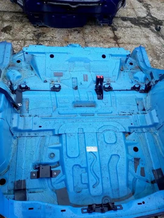 FORD FOCUS MK3 RS Rear Floor Panel image 2