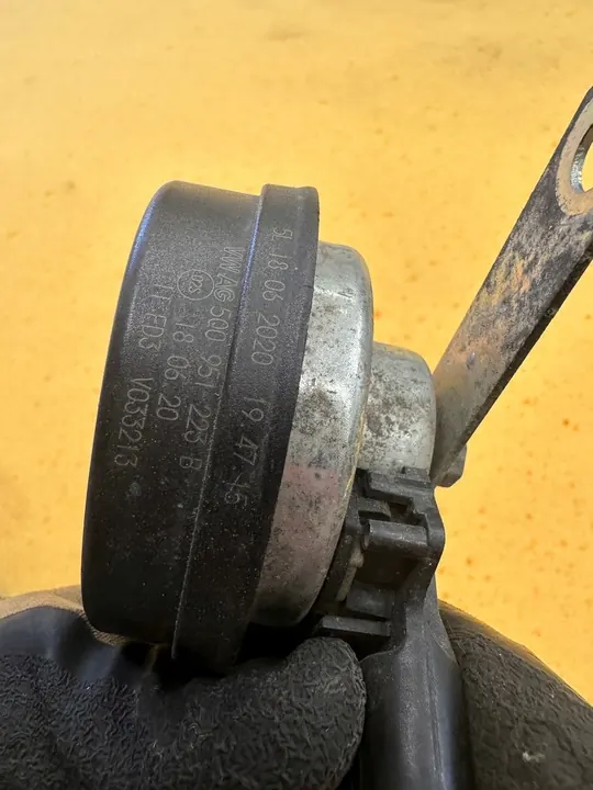 Buzina Sinal VW Audi 5Q0951223B OE image 5