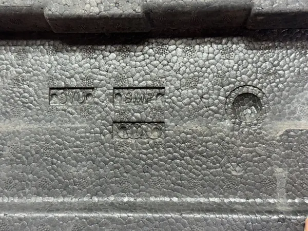 Audi Q8 Frontstoßstangenabsorber OEM 4M8807550 image 10
