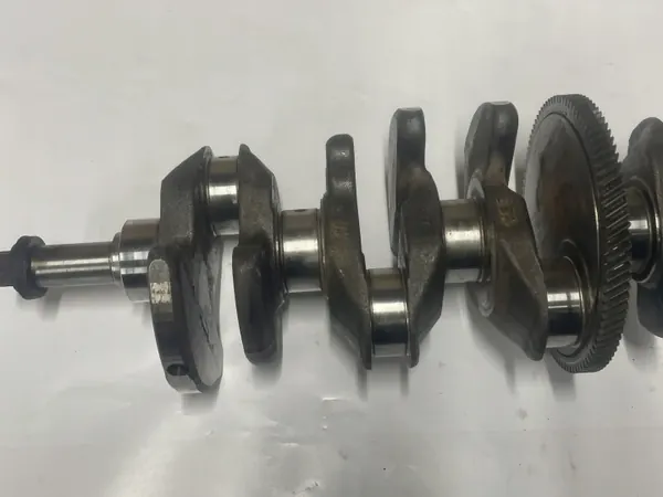 BMW Veivaxel OEM 15150183616 - Begagnad 2.0L image 10