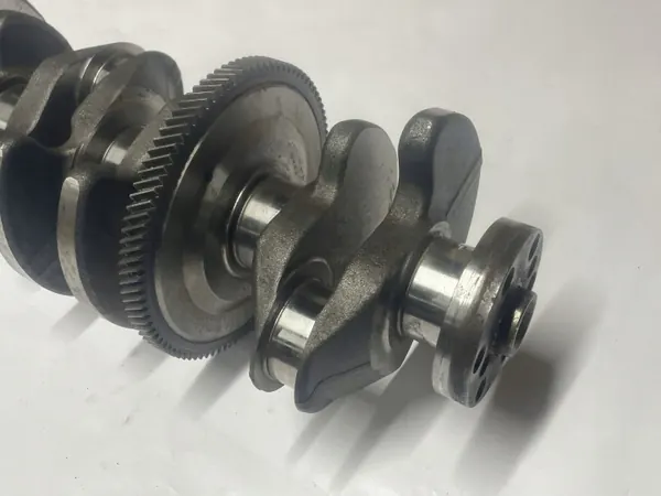 BMW Veivaxel OEM 15150183616 - Begagnad 2.0L image 8