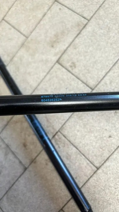 Actuador de maletero Renault Espace V 904526252R image 2