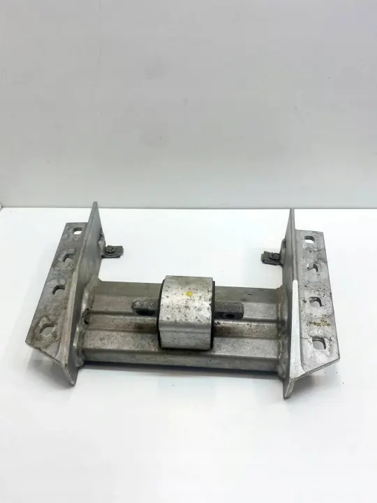 Mercedes-Benz Växellådsstöd OEM 2312401002 Begagnad image 3