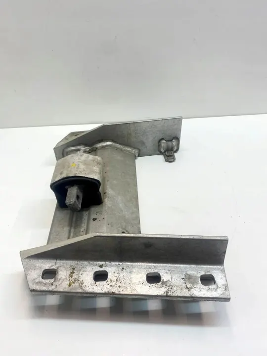 Mercedes-Benz Växellådsstöd OEM 2312401002 Begagnad image 4