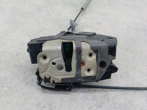 Vordertürschloss rechts Volvo V60 image 8