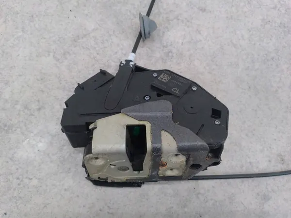 Vordertürschloss rechts Volvo V60 image 9