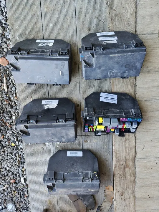 Lancia Voyager 2.8CRD Vaihtovirtageneraattori 2008-2016 OEM 04727866AB image 4