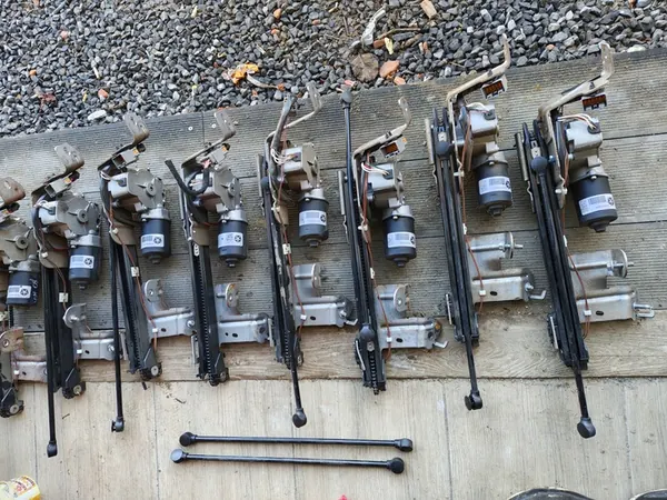 Lancia Voyager 2.8CRD Vaihtovirtageneraattori 2008-2016 OEM 04727866AB image 8