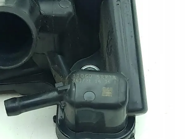 Renault Captur II thermostaathuis OEM 11060 image 6