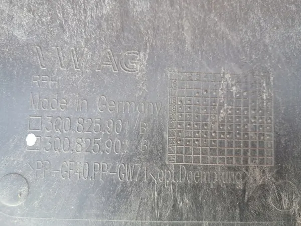 Framotorhuv VW Passat B8 3Q0825902B 3Q0825901B image 7