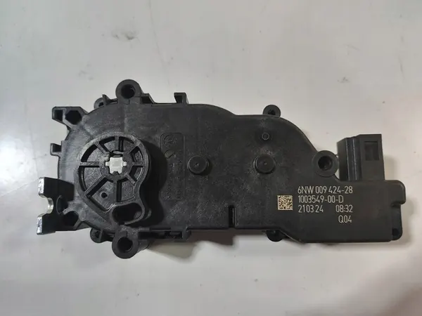 Tesla Model S Baklucka Aktuator 1003549-00-D image 2