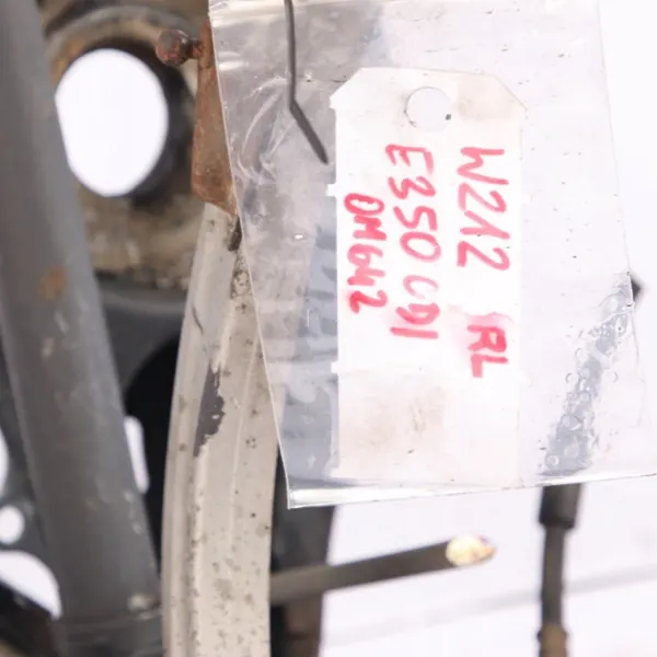 Mercedes W212 Taka-Akseli Vasen Pyörännavan OEM A2123500141 image 3